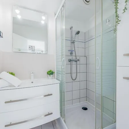 Appartement Grand Bleu By Interhome