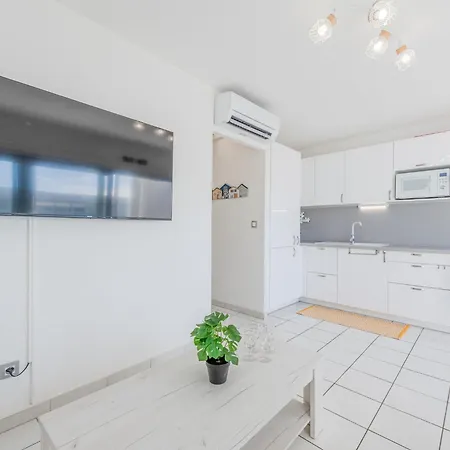Grand Bleu By Interhome